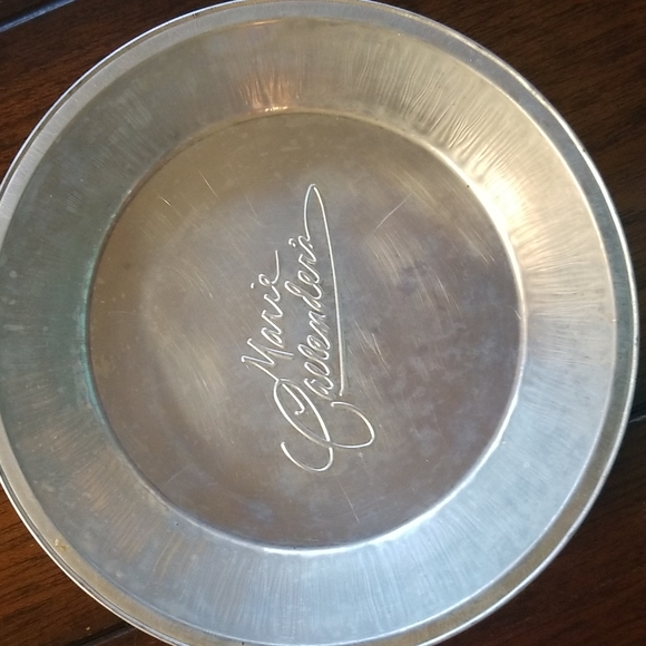 Marie Callender's Pie Tins - Picture 2 of 5